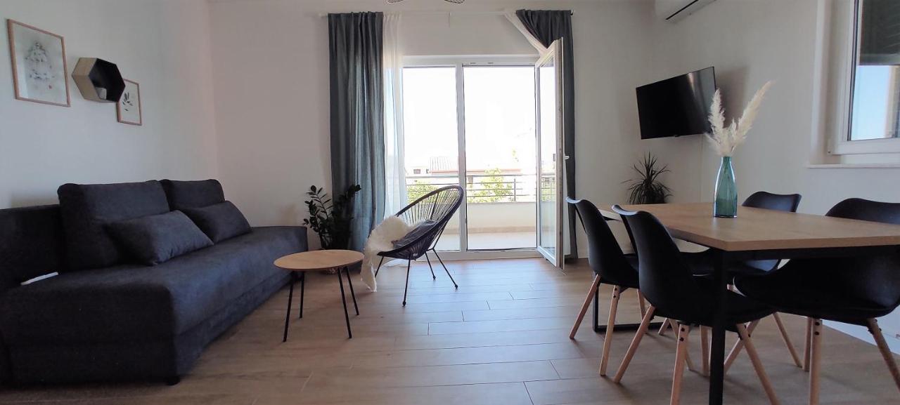 Lux Apartments Vodice Eksteriør bilde